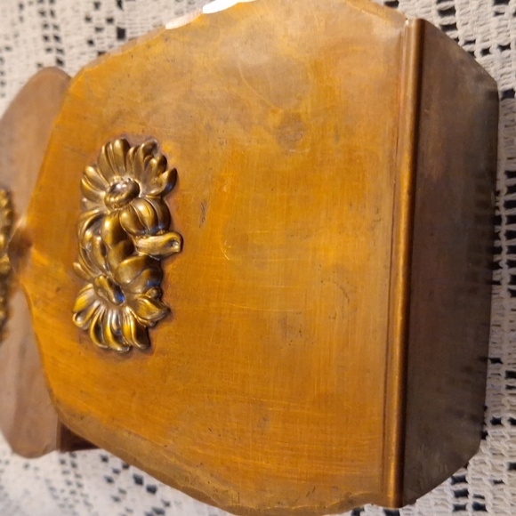 Mid-Century Modern Hammered Copper With Floral Decorations Bookends - Picture 3 of 7